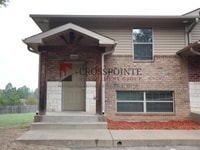 Building Photo - 2 Bed 1.5 Bath Townhome in Lindale!