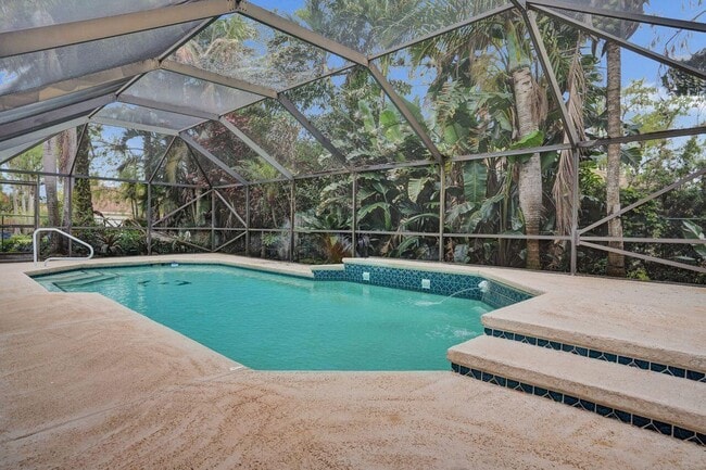 Building Photo - 1283 Barnstaple Cir