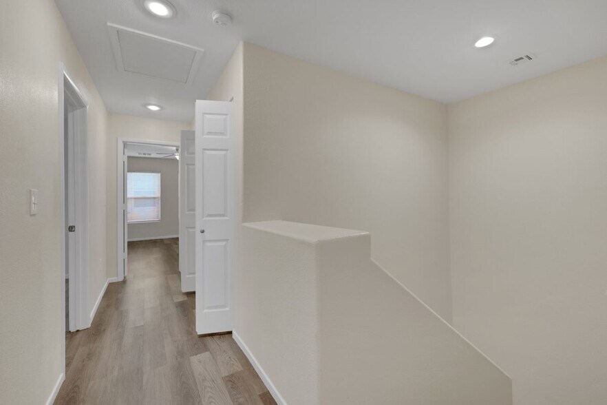 Building Photo - 7257 Camden Pine Ave