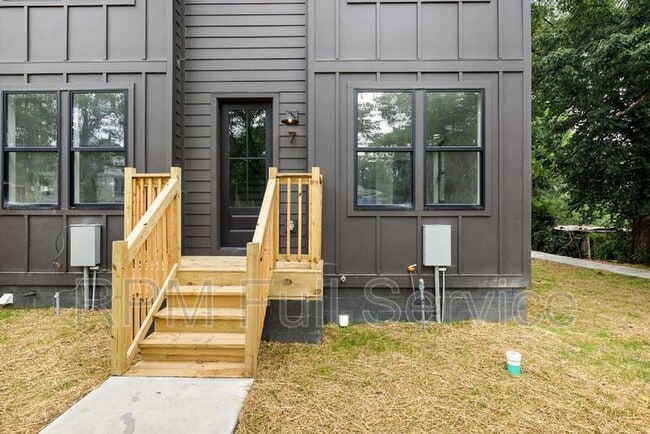 Building Photo - 4021 Clarksville Pike