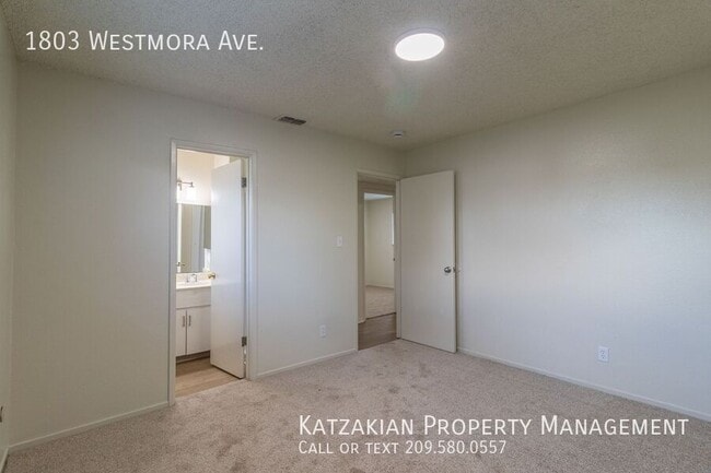 Building Photo - 1803 Westmora Ave