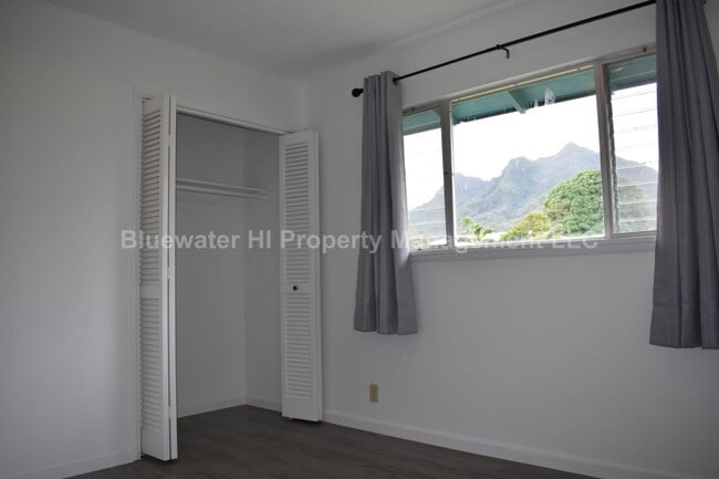 Building Photo - Enchanted Lake, Kailua 3 bedroom, 2 bath s...