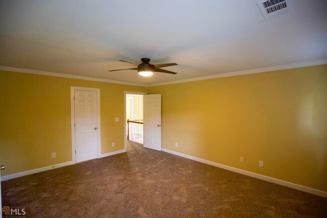 Building Photo - 411 Barrington Hall Dr