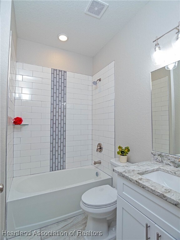 Building Photo - 836 Hanover Ave