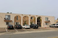 Building Photo - r4036