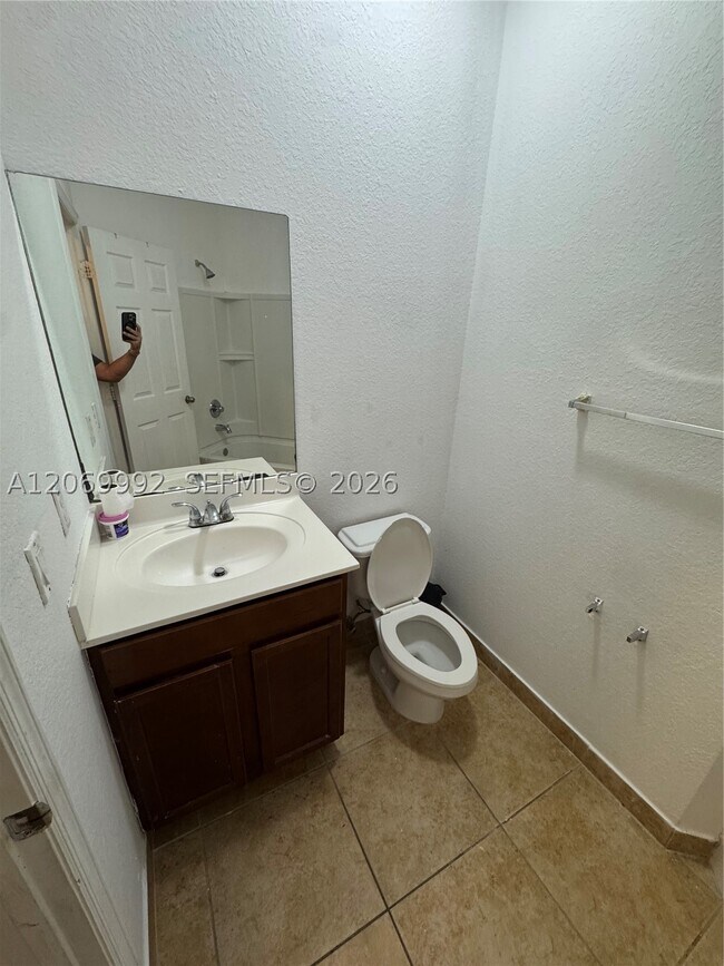Building Photo - 10870 NW 88th Terrace