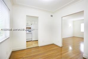 Building Photo - 219 Menores Ave