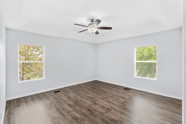 Building Photo - 2341 Betsy Ross Ln