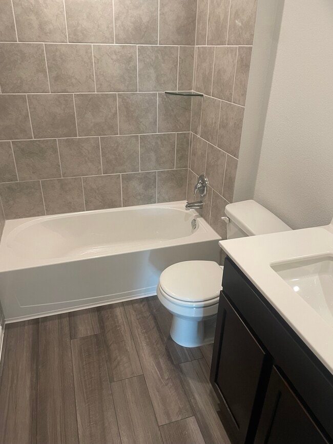 Building Photo - 1009 Cedar Trail