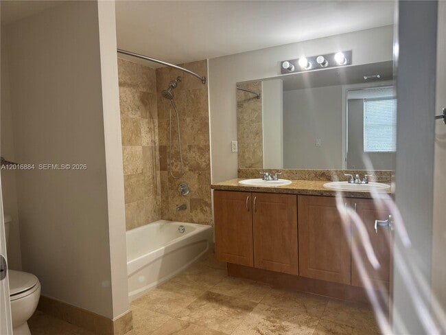 Building Photo - 1555 N Treasure Dr