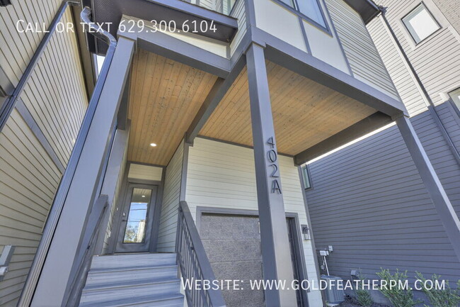 Building Photo - 402 E Trinity Ln