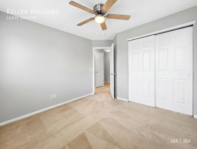 Building Photo - 6458 Showhorse Ct