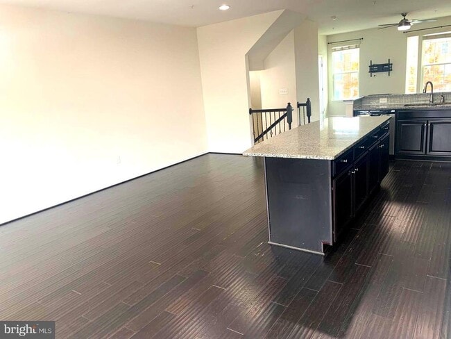 Building Photo - 9457 Virginia Jane Way