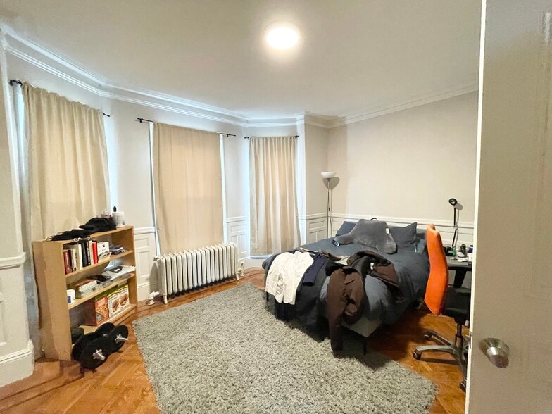 Building Photo - 22 Parker Hill Ave