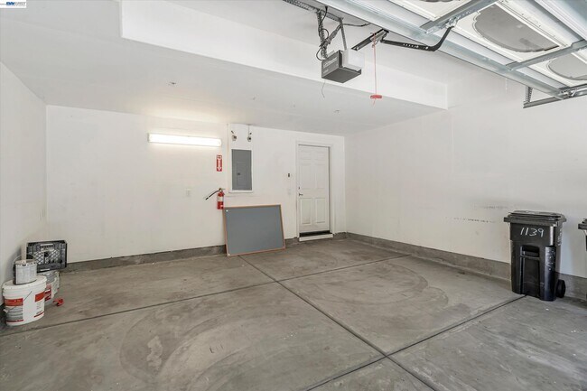 Building Photo - 1139 Genco Terrace
