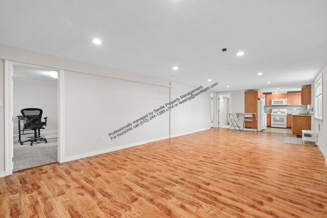 Building Photo - 3BD/1BA First-Floor Unit in West Oakland Duplex – All Utilities Included | $2,999/mo