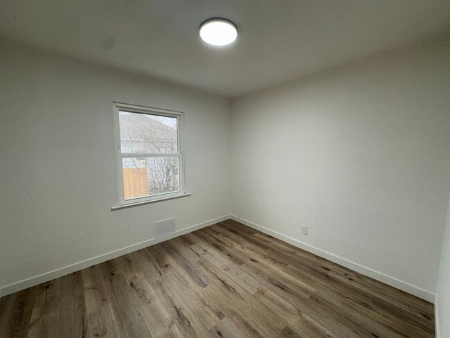 Building Photo - Charming Newly Remodeled 3-Bedroom Ranch Home with Modern Upgrades!