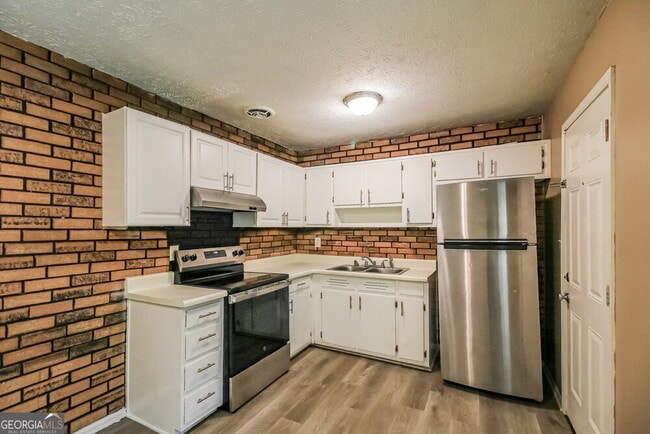 Building Photo - 10192 Port Royal Ct