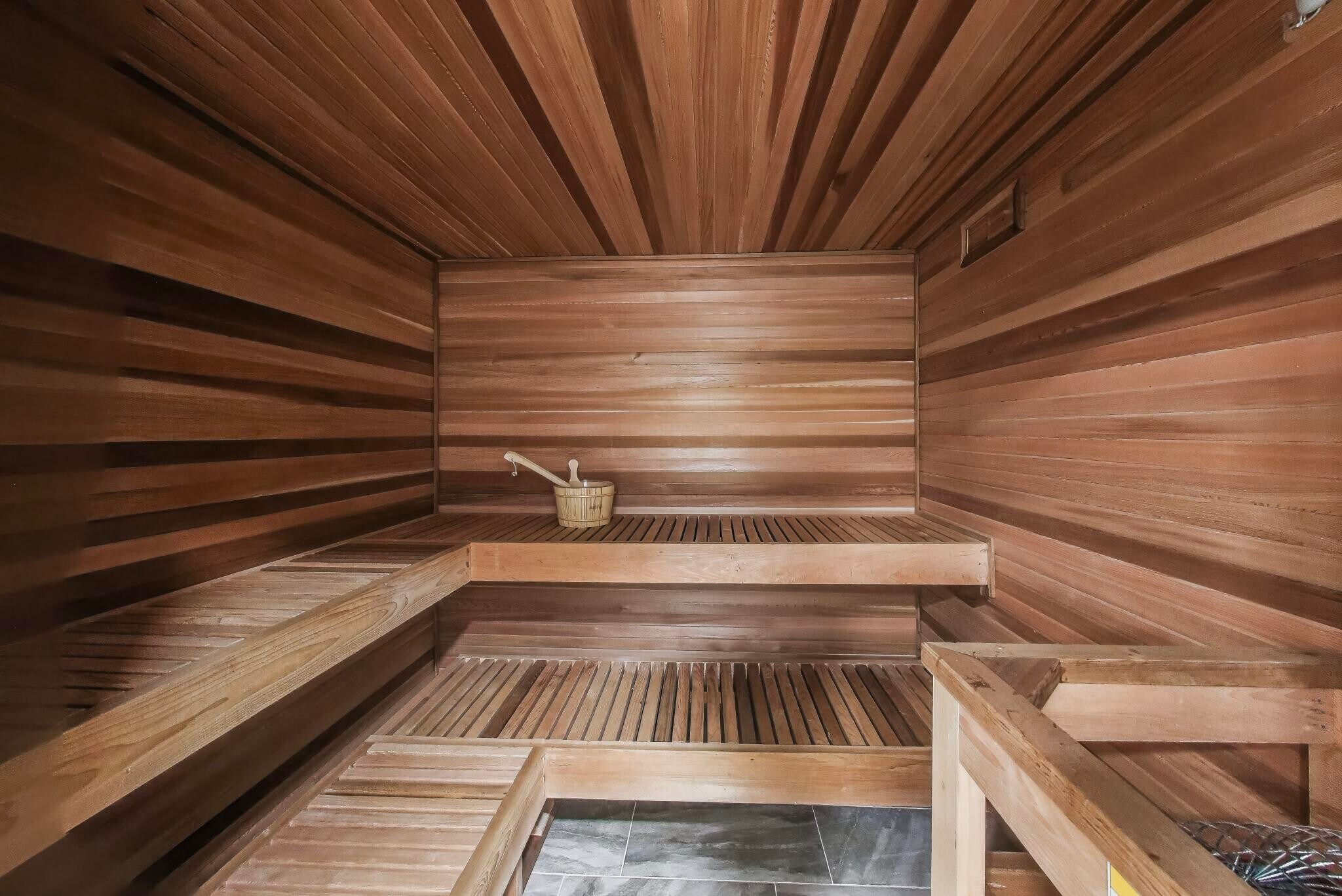 Building Photo - 23W711 Hobson Rd