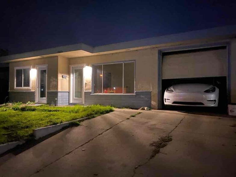 Building Photo - 1260 Canyon Del Rey Blvd