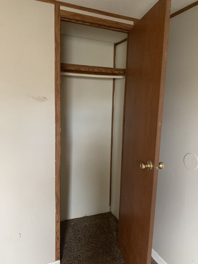 Building Photo - 502 Kayla St