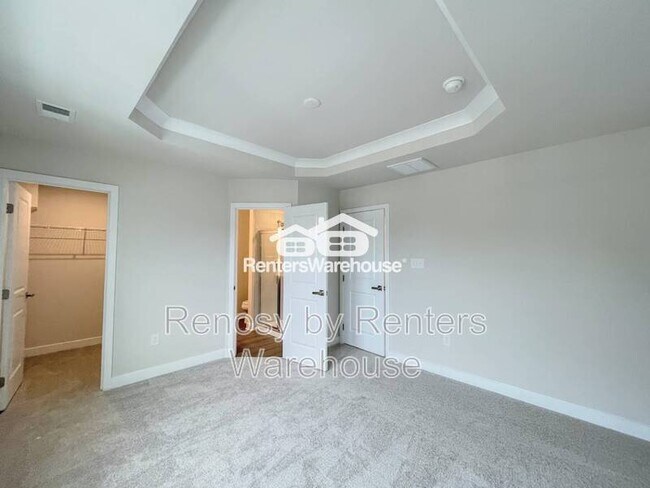Building Photo - 202 Reid's Pl Dr