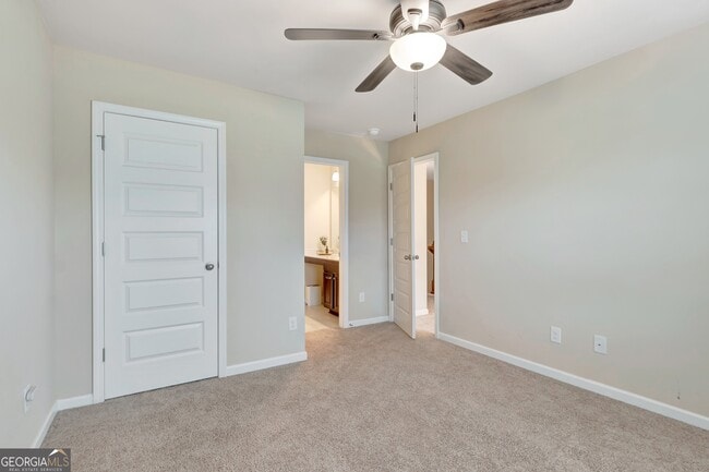 Building Photo - 180 Charleston Dr