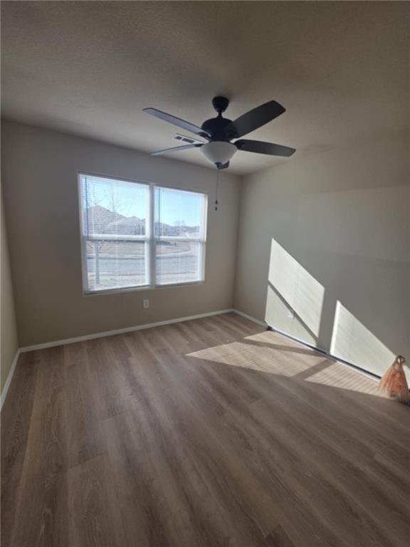 Building Photo - 856 NW Evans Cir