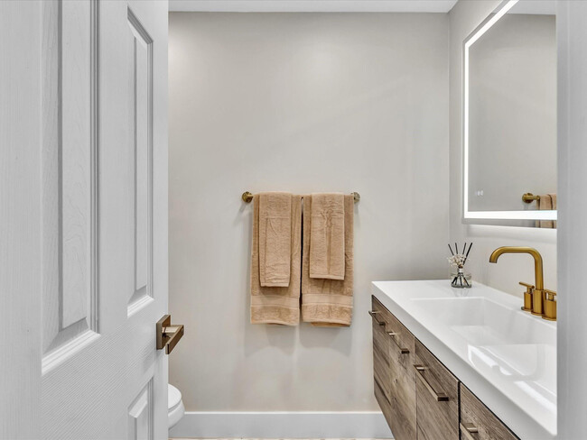 Building Photo - 1381 NW 99th Ave