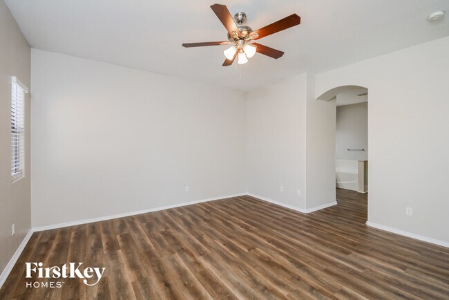Building Photo - 3606 N 129th Ave