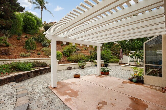 Building Photo - Carlsbad Home 3 Bedroom + retreat, 2.5 Baths 2 Car Garage