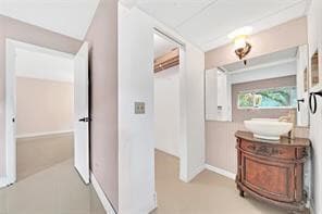 Building Photo - 7897 Golf Cir Dr