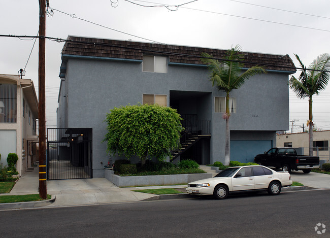 Building Photo - 11529 Gale Ave