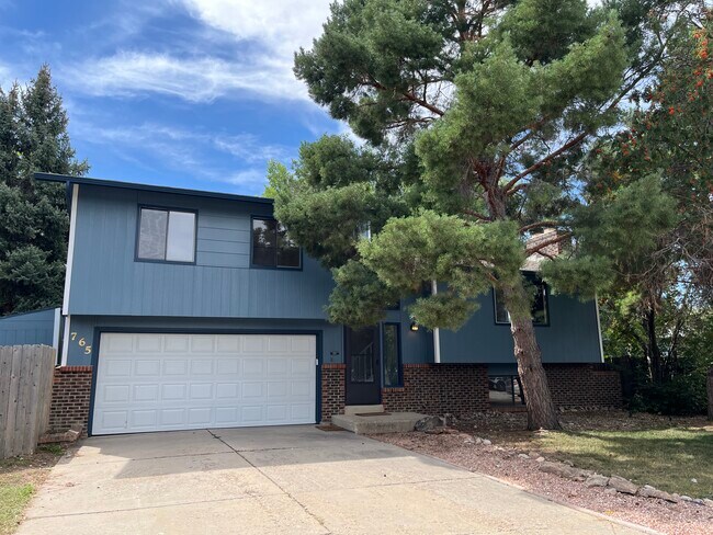 Primary Photo - 765 Hermes Cir