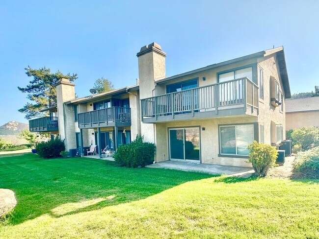 Building Photo - 1652 Pala Lake Dr