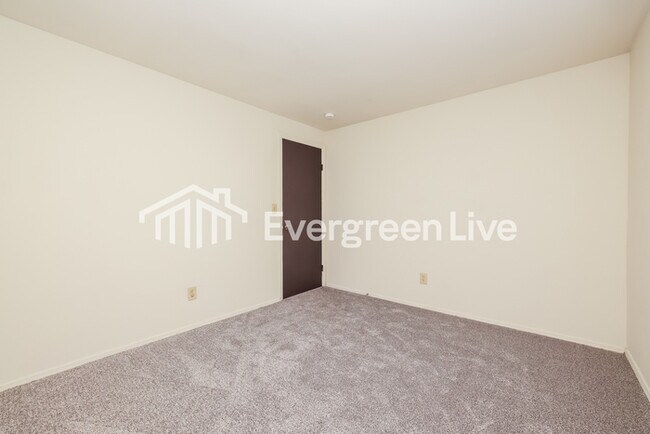 Building Photo - 8356 Indian Mound Dr