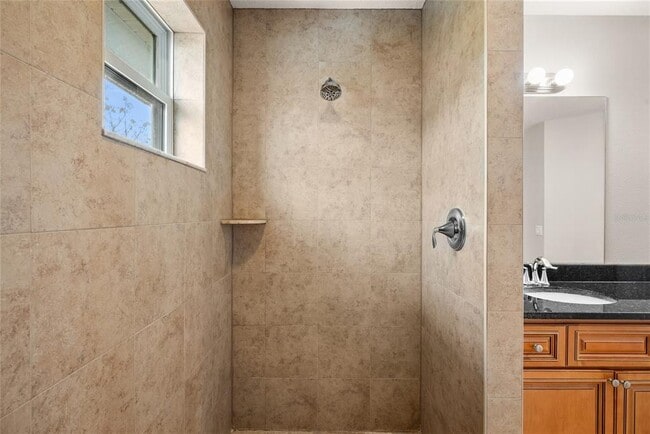 Building Photo - 1875 Sommarie Wy