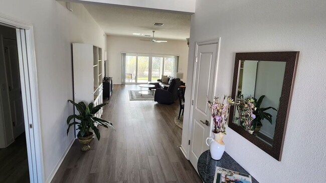 Building Photo - 2650 Quelly Rd