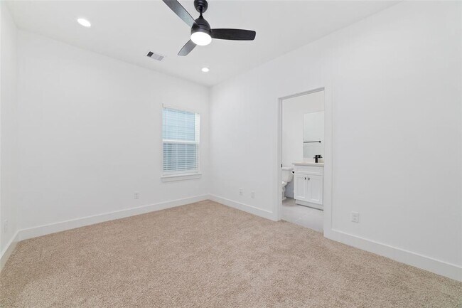 Building Photo - 3444 Bolin Rd