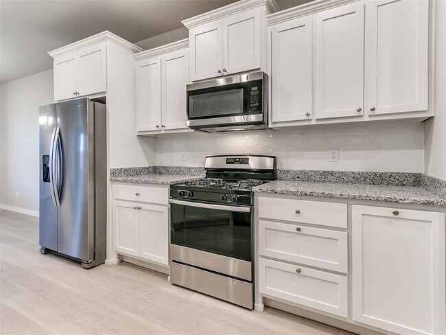 Building Photo - 8325 NW 163rd Ter