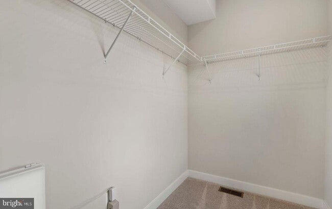 Building Photo - 42627 Burbank Terrace