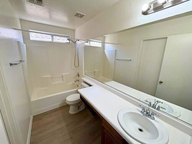 Building Photo - 10017 W Williams St