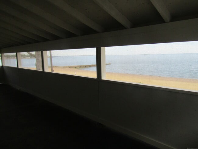 Building Photo - 48 Beach Ave