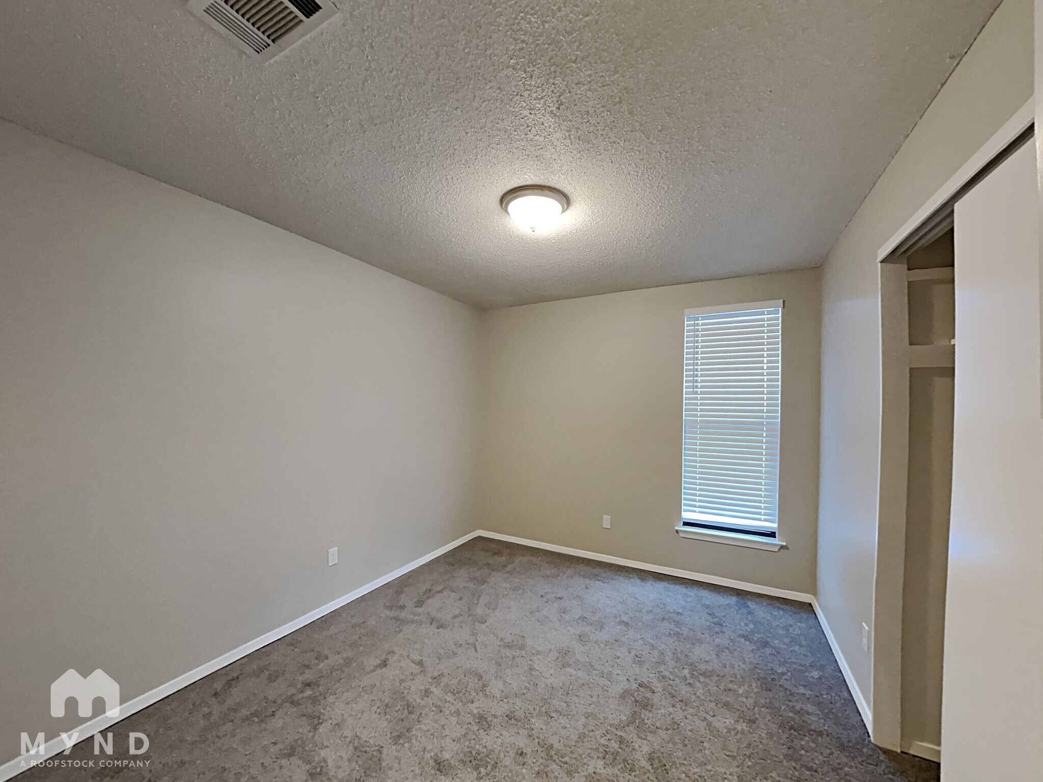 Building Photo - 5685 Burnette Cove