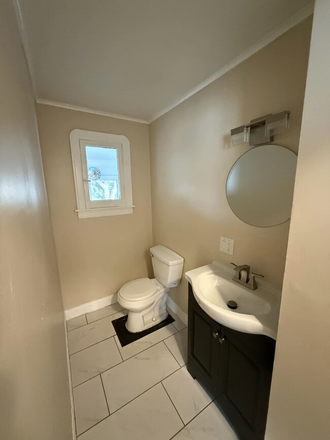 1st floor half bath - 156 Lake Breeze Park