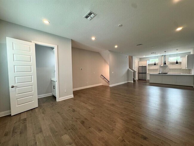 Building Photo - 4215 W North A St