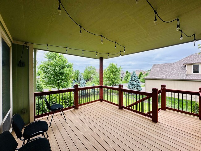 Building Photo - {9003} Wilshire Farms Reverse 1.5 Story Ho...