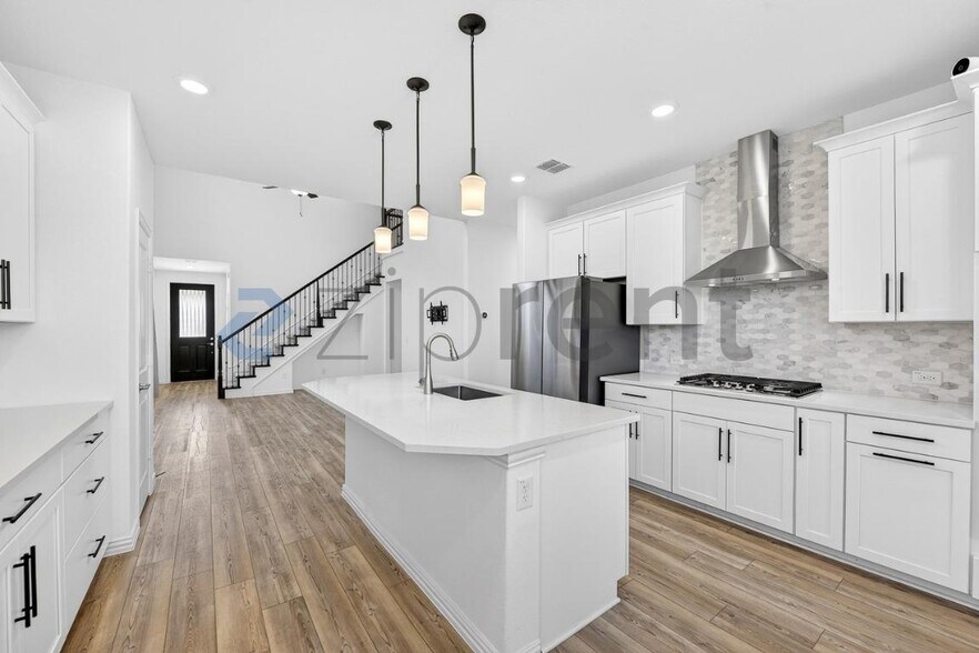 Building Photo - 4517 Waterglass St