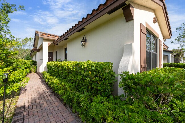 Building Photo - 3263 Dunning Dr