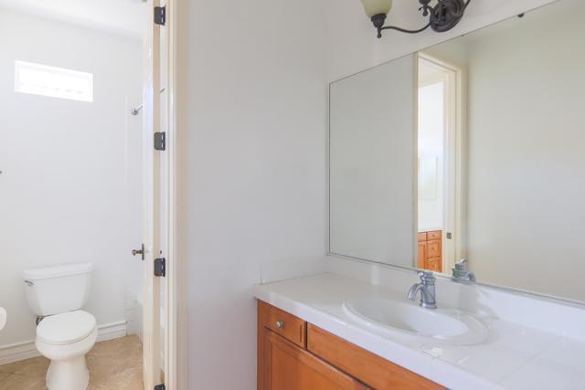 Building Photo - 415 N Cedros Ave